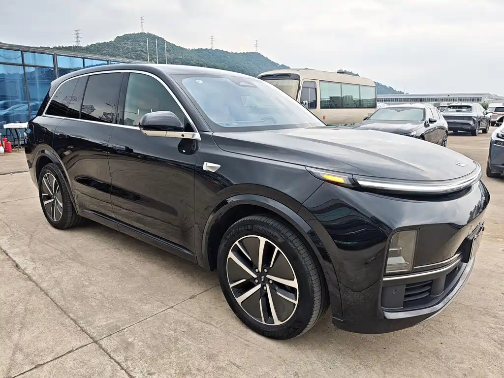 Li Auto Li L8 — миниатюра 3