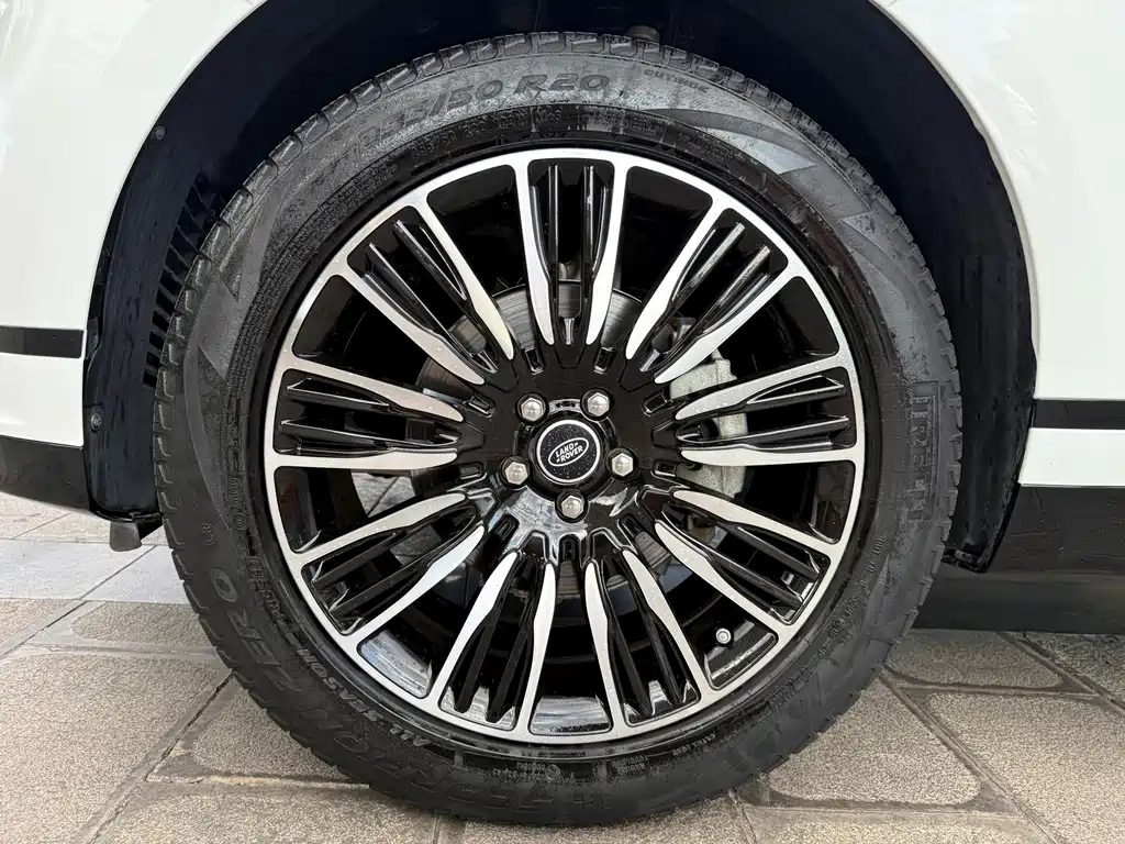 Land Rover Velar — миниатюра 14