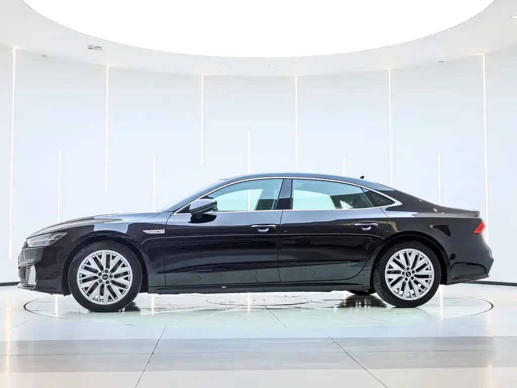 Audi A7L 2024 45TFSI S-line