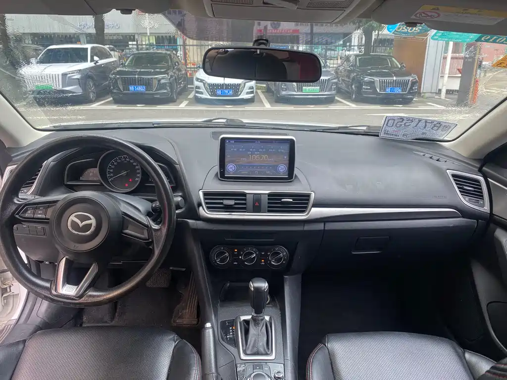 Mazda Mazda3 3 2017 1.5L AT Comfort V