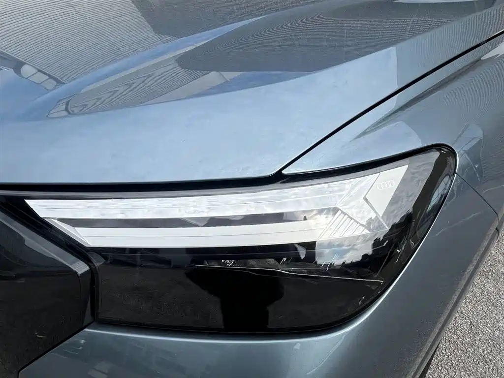 Audi Q4 e-tron — миниатюра 15