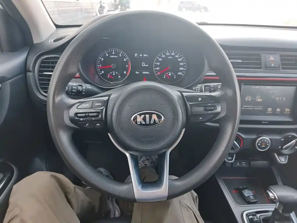 Kia KX Cross — миниатюра 11