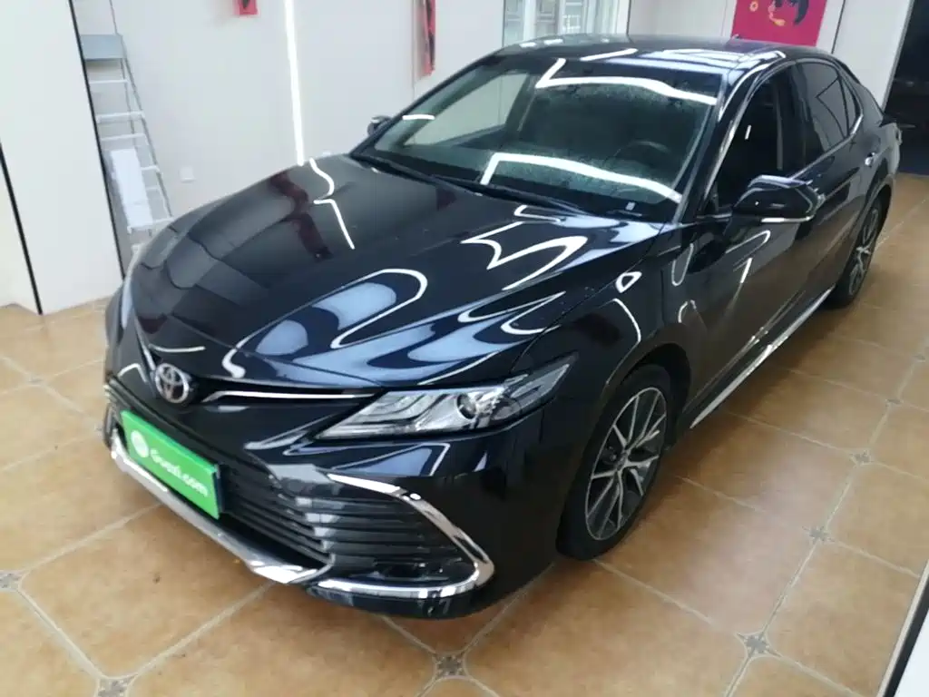 Toyota Camry — миниатюра 2