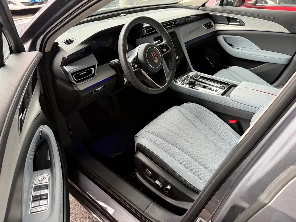 Hongqi Hongqi H5 PHEV — миниатюра 5