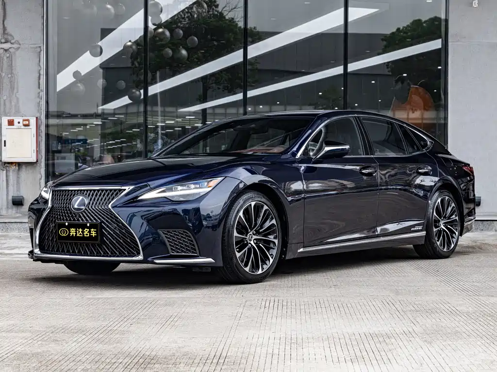 Lexus LS 2021