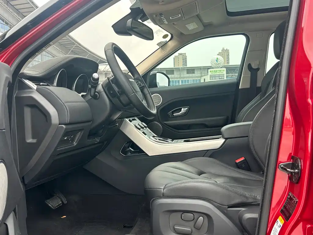 Land Rover Evoque — миниатюра 9