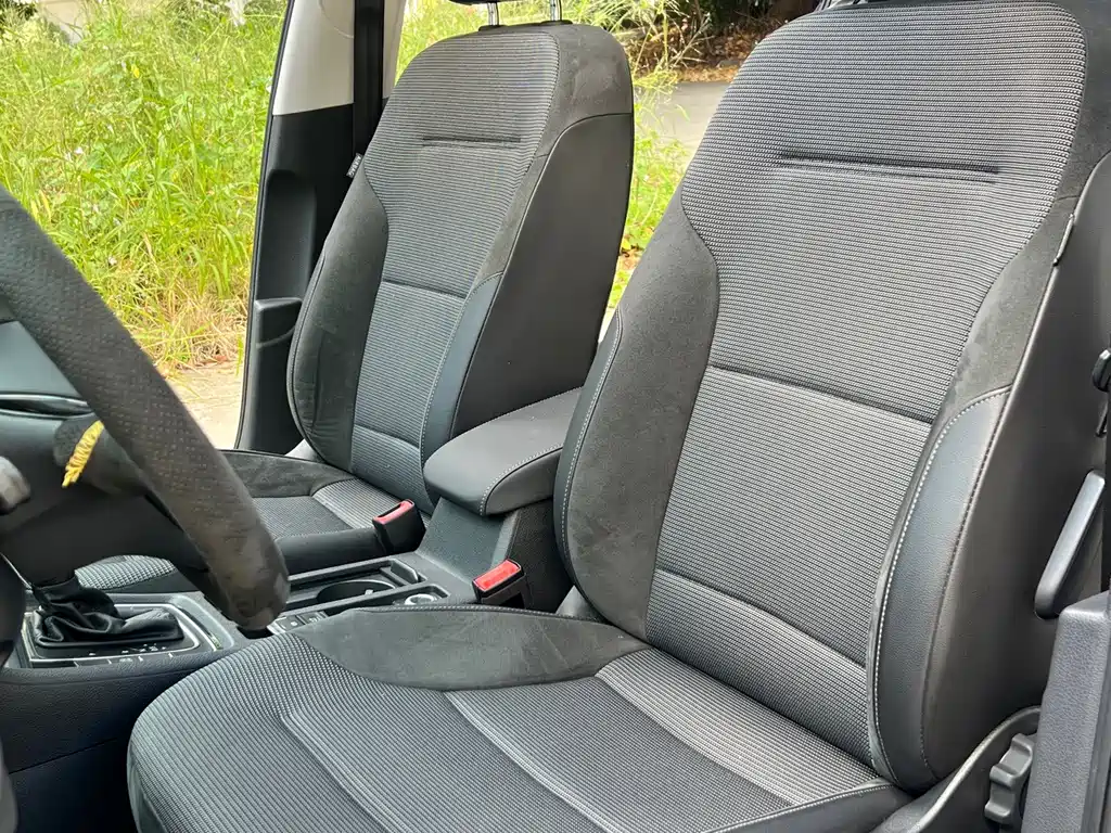 Volkswagen Golf — миниатюра 10