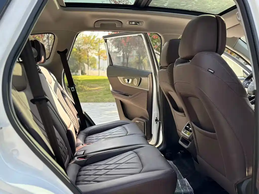 Chery Tiggo 8 PRO — миниатюра 7