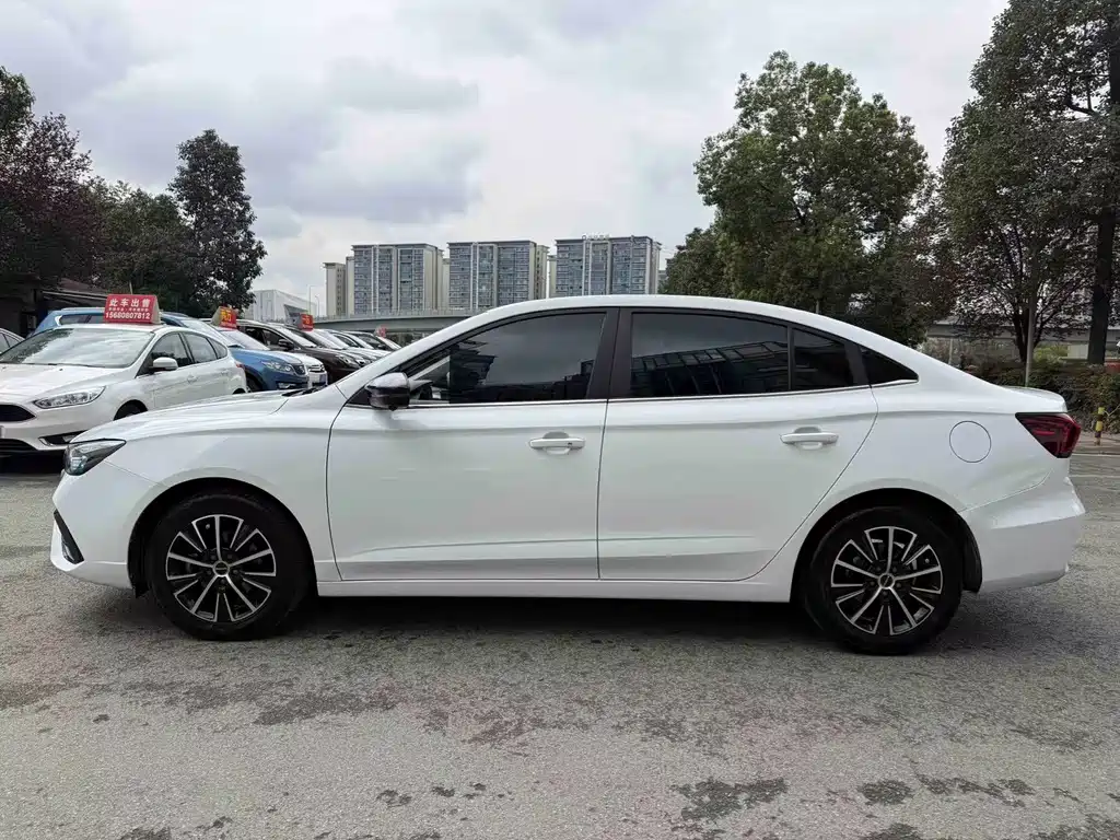 Roewe i5 2021 1.5L CVT
