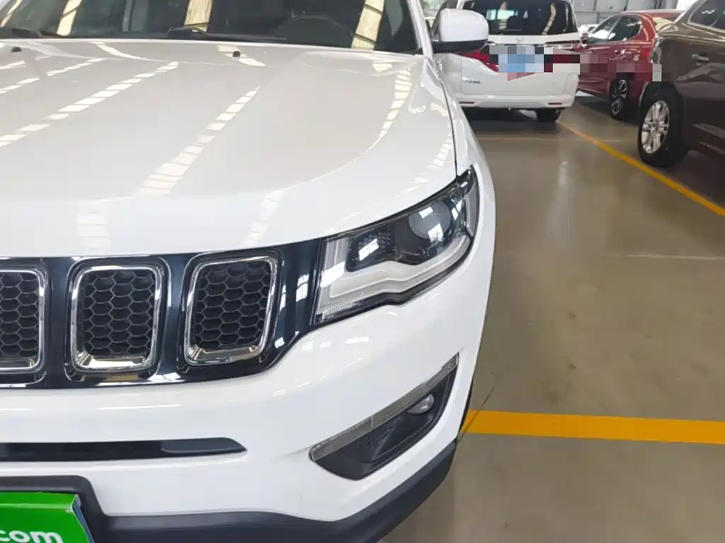 Jeep Compass — миниатюра 24