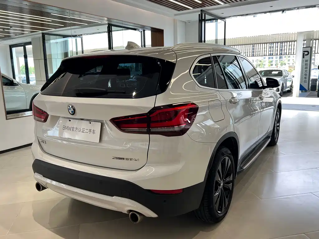 BMW X1 — миниатюра 6