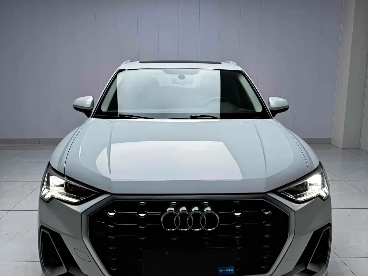 奥迪Q3 2019款 35 TFSI 时尚动感型 2021