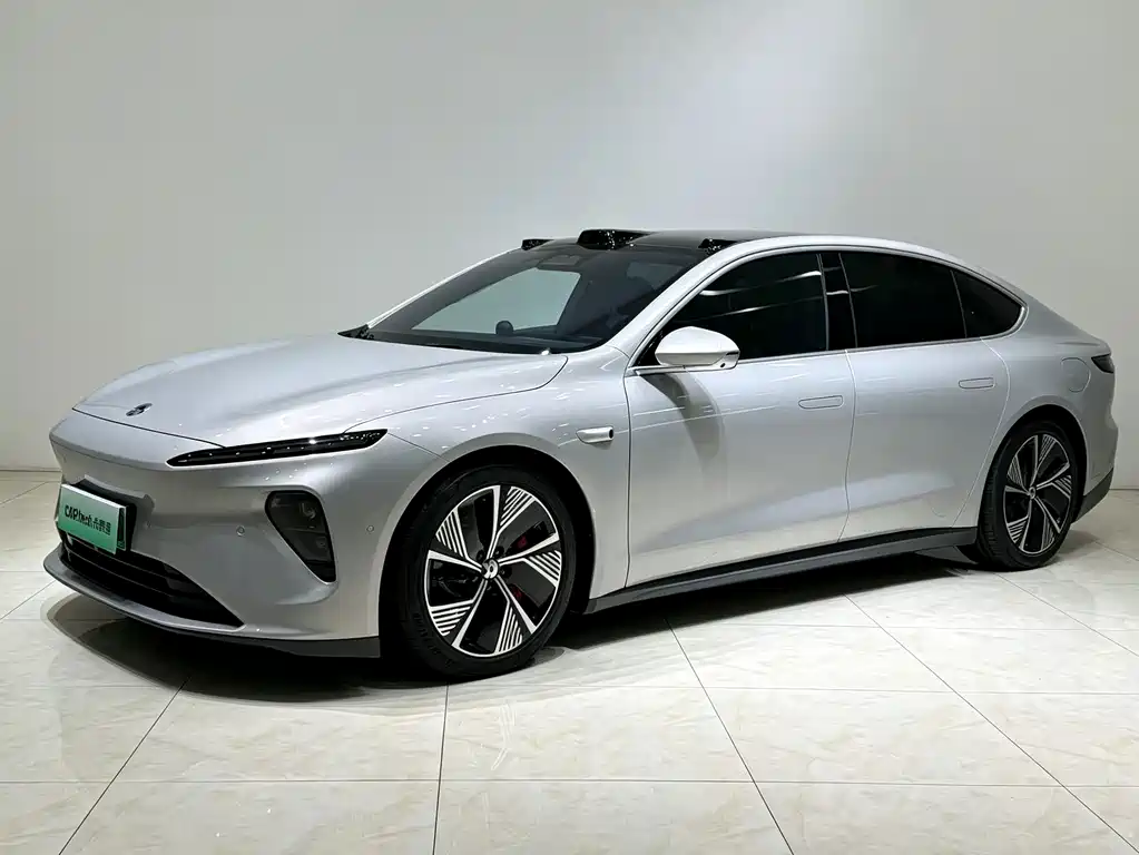 NIO ET7