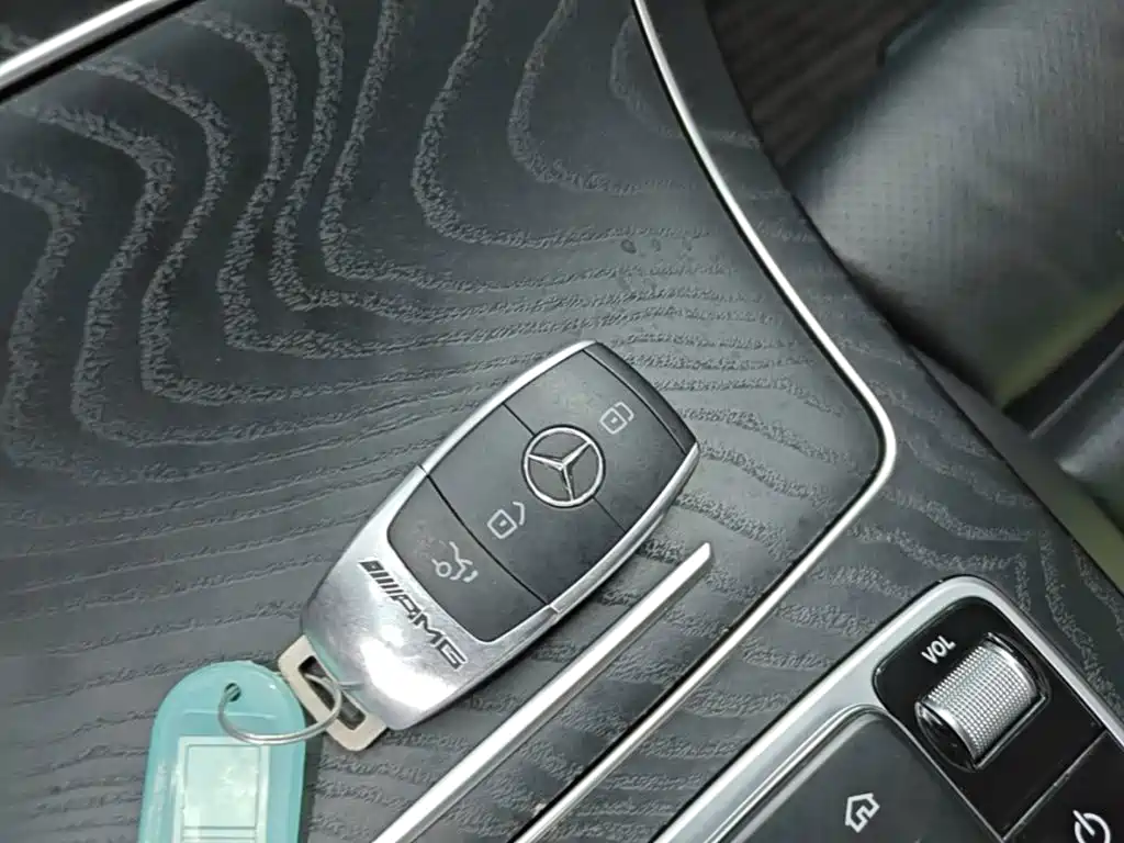 Mercedes-Benz C-Class (Import) — миниатюра 9