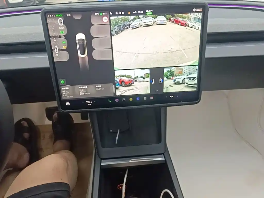 Tesla Model 3 — миниатюра 14