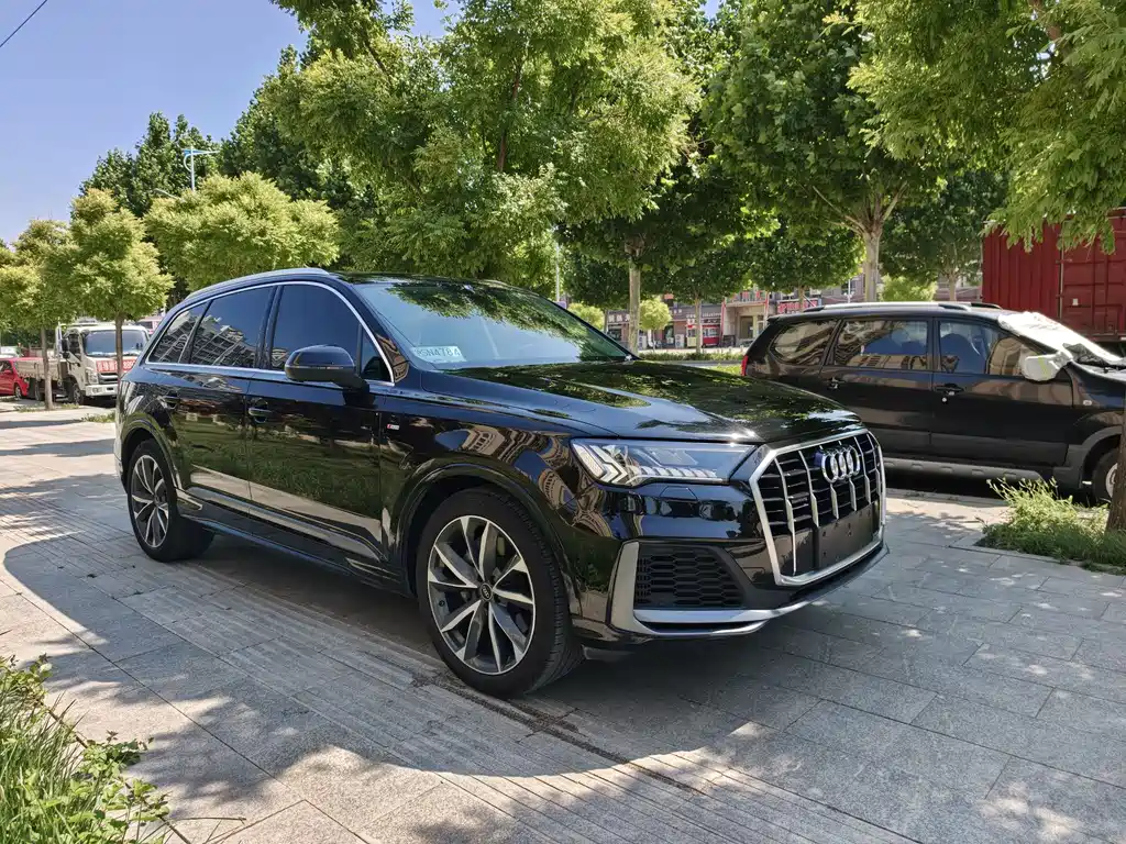 Audi Q7 2022 55 TFSI quattro S line Sport