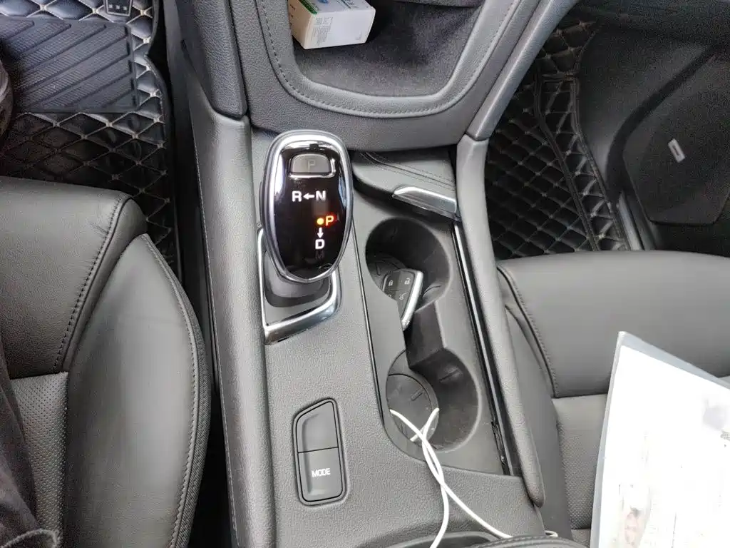 Cadillac XT5 — миниатюра 7