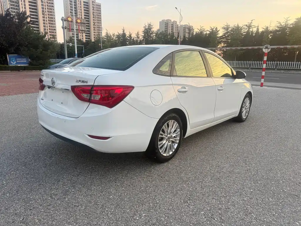 Buick Excelle — миниатюра 4