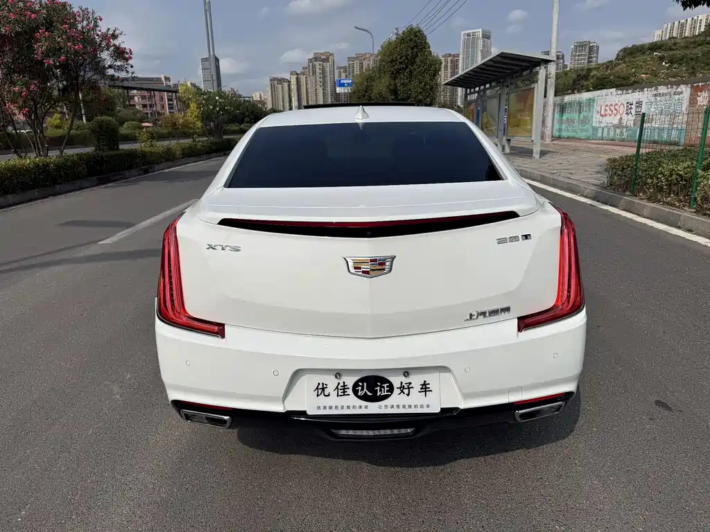 Cadillac XTS — миниатюра 11