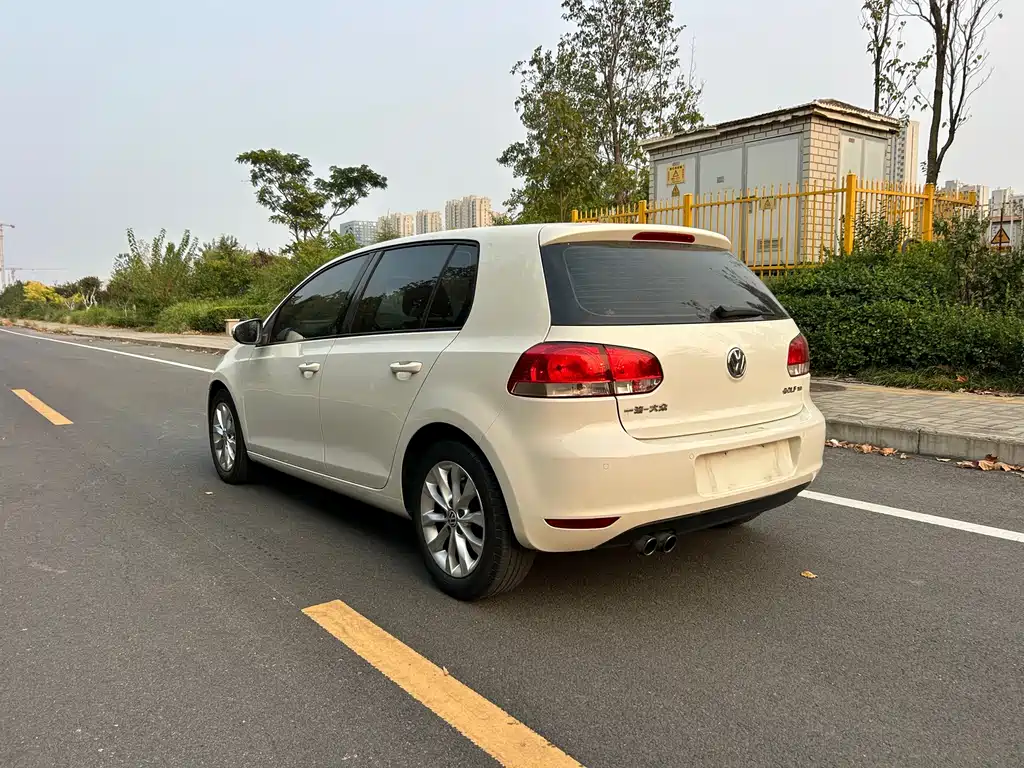 Volkswagen Golf — миниатюра 9