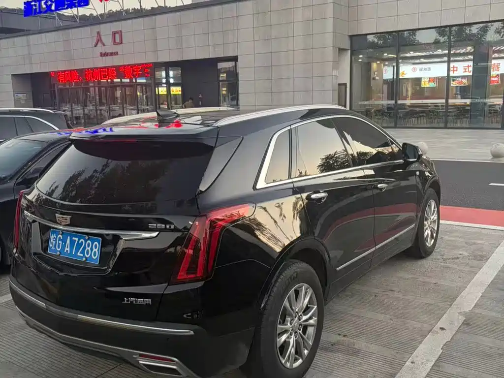 Cadillac XT5 — миниатюра 4