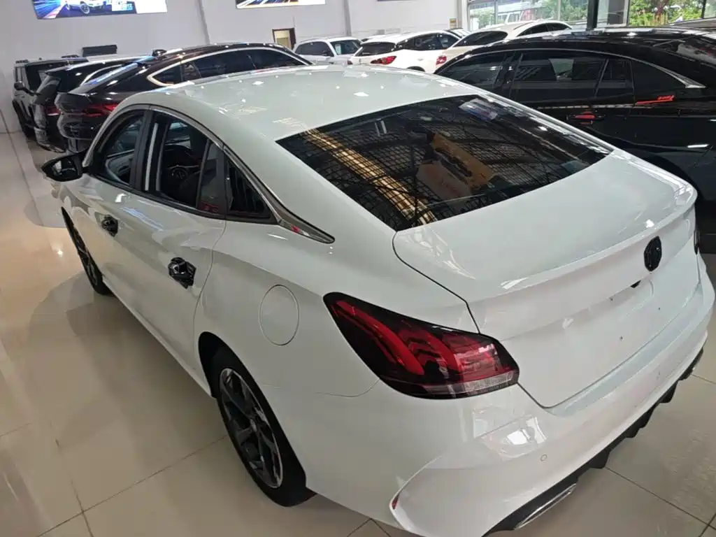 MG MG5 — миниатюра 5
