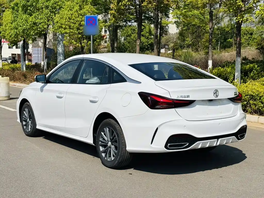 MG 5 2026 180DVVT Luxury