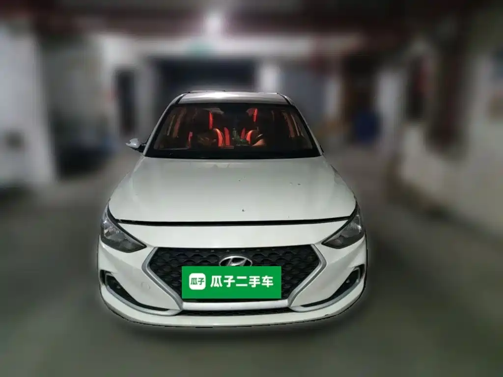 Hyundai Elantra — миниатюра 24