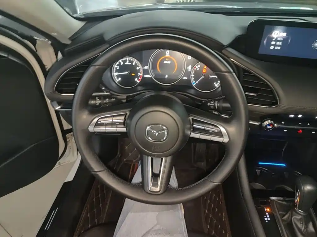 Mazda 3 Axela — миниатюра 11