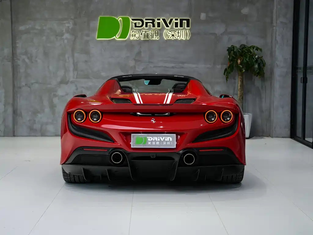 Ferrari F8 — миниатюра 4