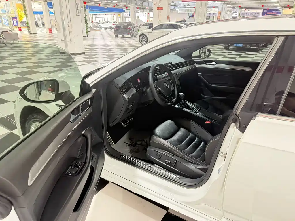 Volkswagen CC — миниатюра 6