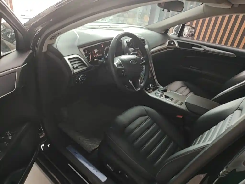Ford Mondeo — миниатюра 16