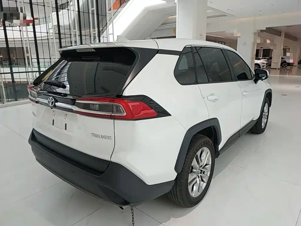 Toyota Wildlander 2024 2.0L CVT Lead