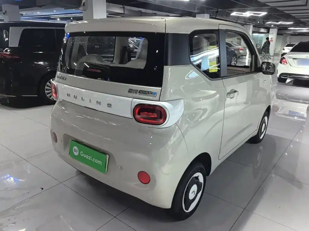 Wuling MINIEV — миниатюра 5