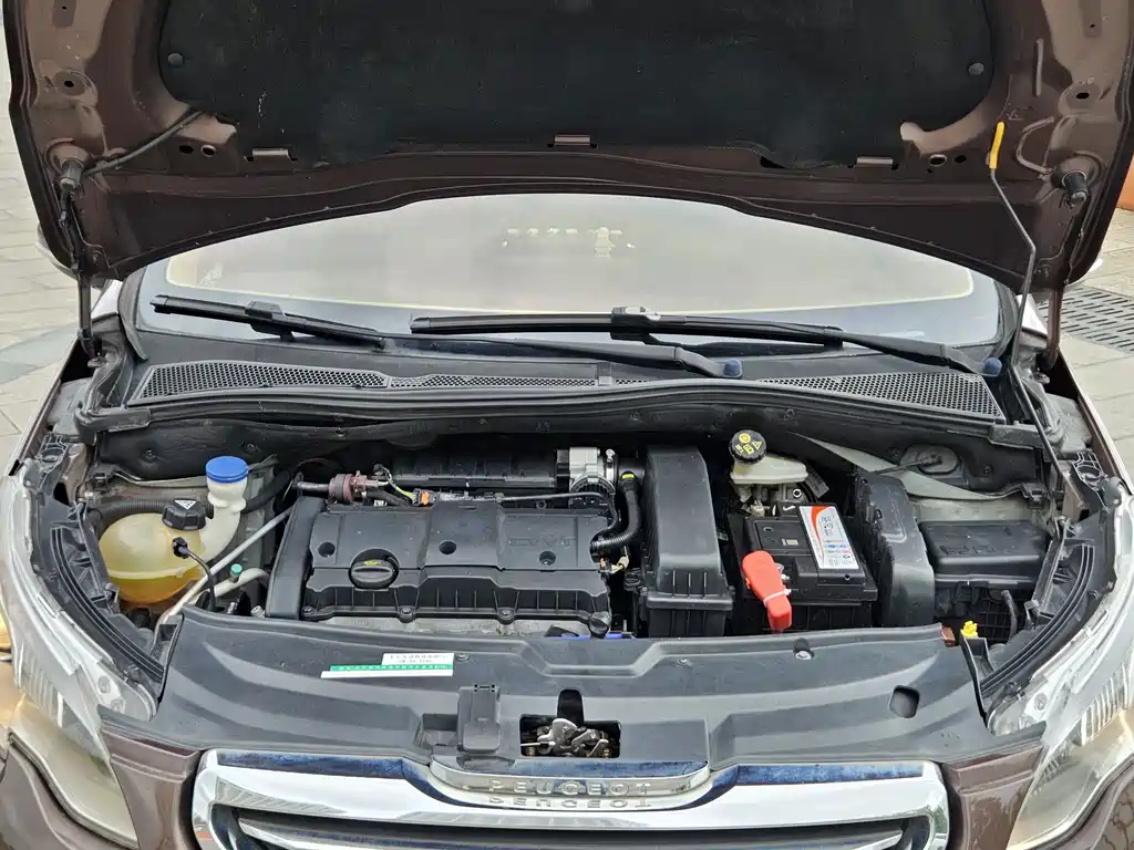 Peugeot 2008 — миниатюра 6