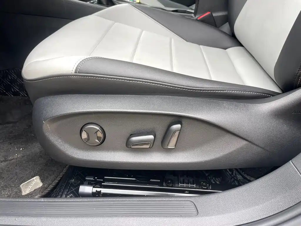 Volkswagen Bora — миниатюра 12