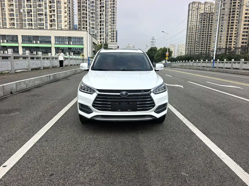 BYD Song — миниатюра 2