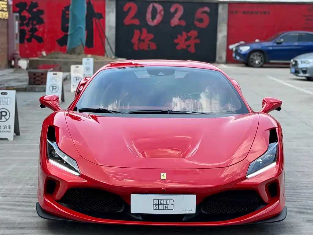 Ferrari F8