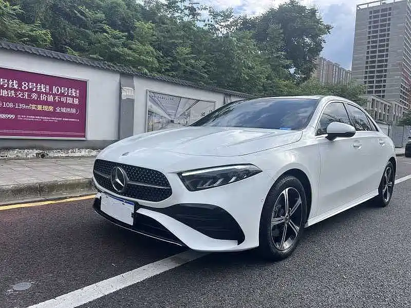 奔驰A级 2024款 A 200 L 时尚型 2024