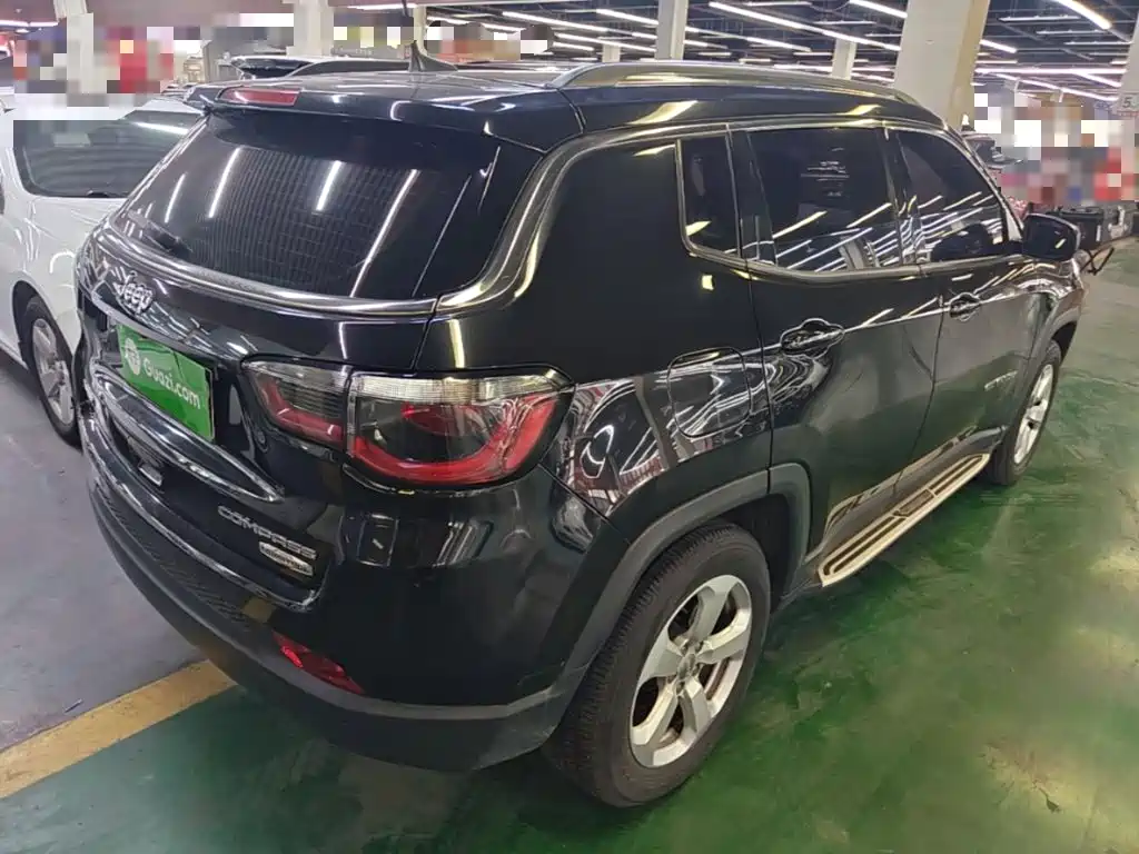 Jeep Compass — миниатюра 7