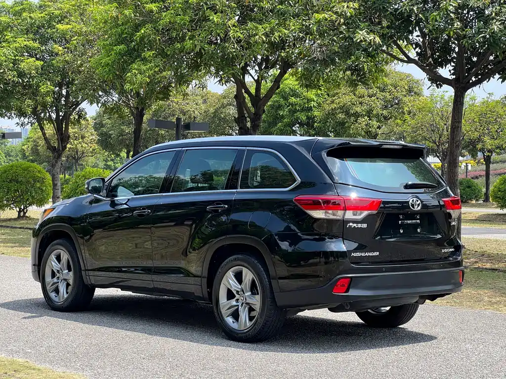 Toyota Highlander — миниатюра 5