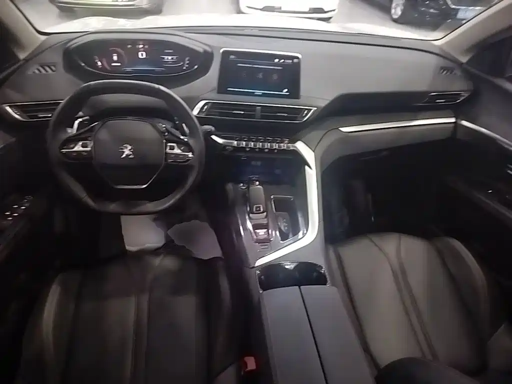 Peugeot 4008 — миниатюра 10