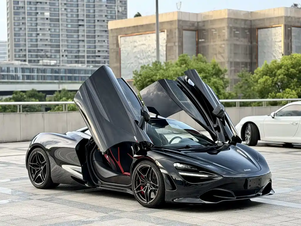 McLaren 720S — миниатюра 12