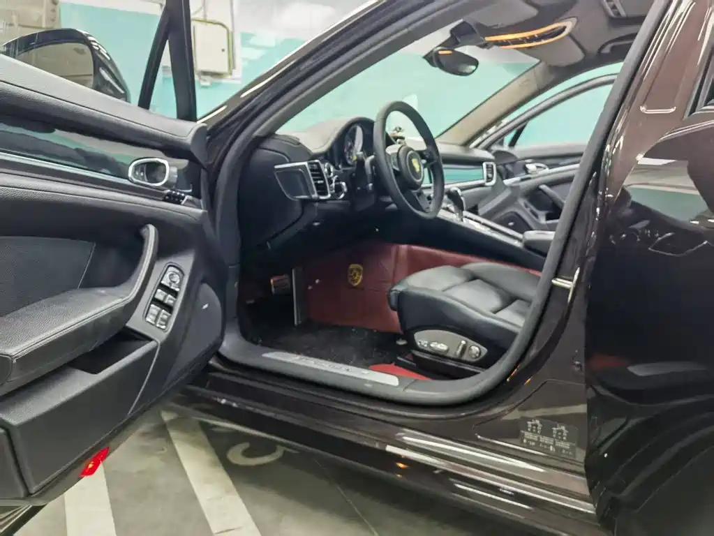 Porsche Panamera 2014 Panamera 4 3.0T