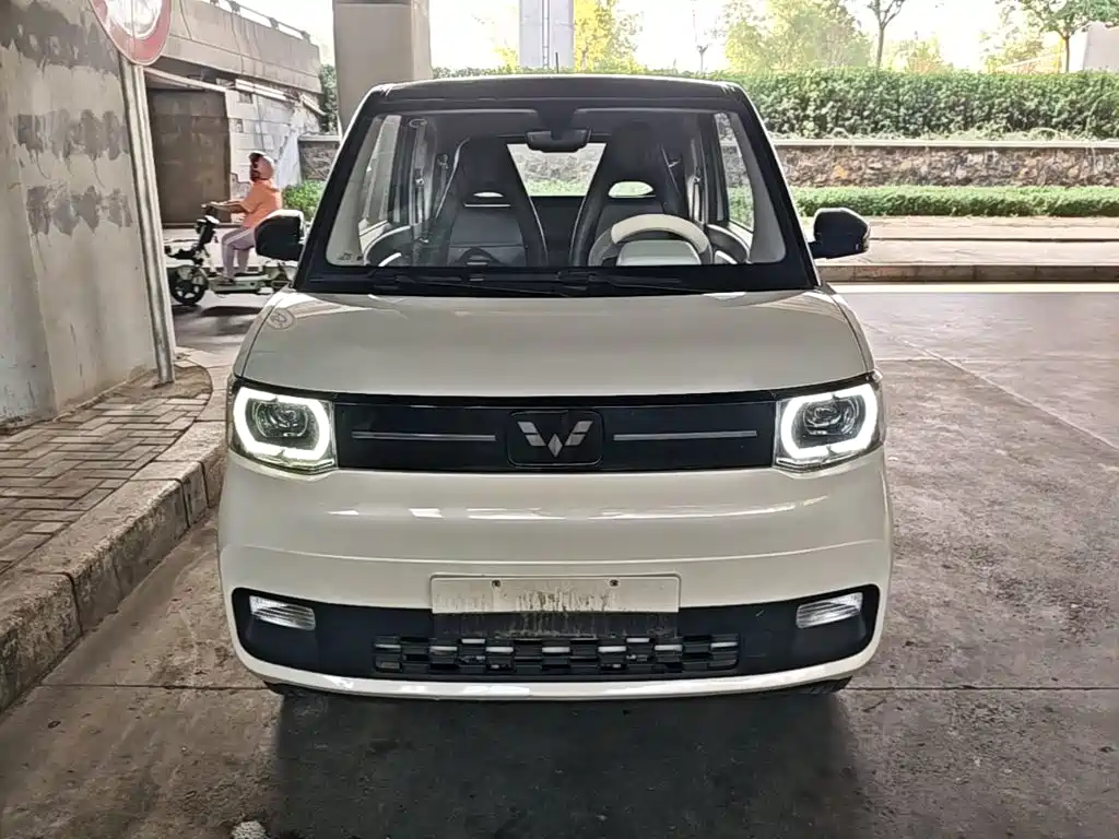 Wuling MINIEV — миниатюра 3