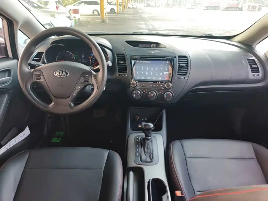 Kia K3 — миниатюра 10