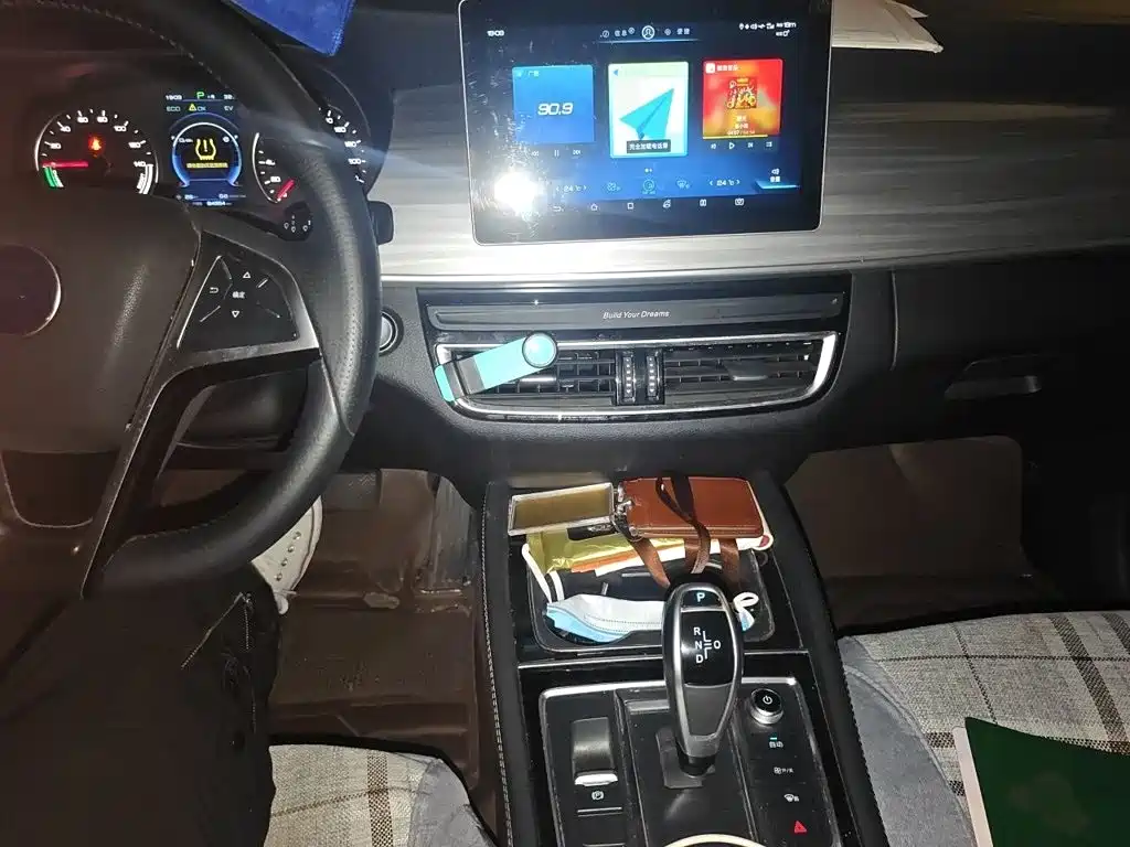 BYD MAX New Energy — миниатюра 6