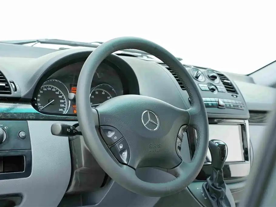 Mercedes-Benz Viano — миниатюра 11
