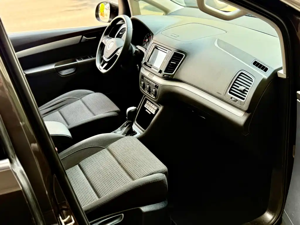 Volkswagen Sharan — миниатюра 17