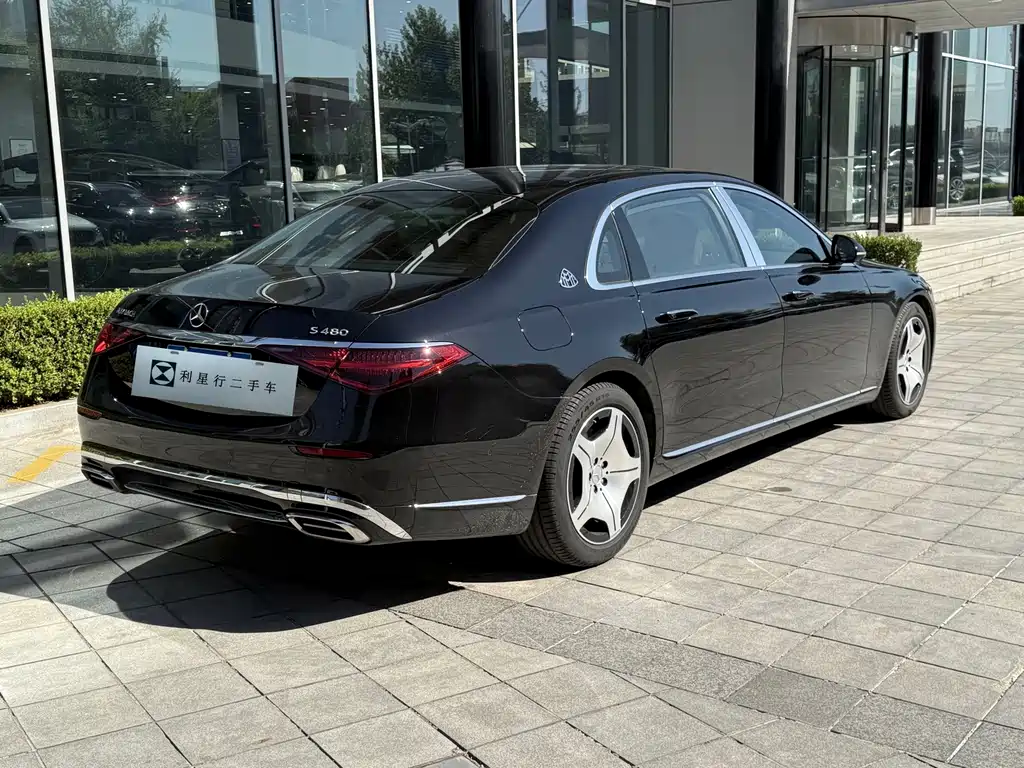 Mercedes-Benz S-Class — миниатюра 11